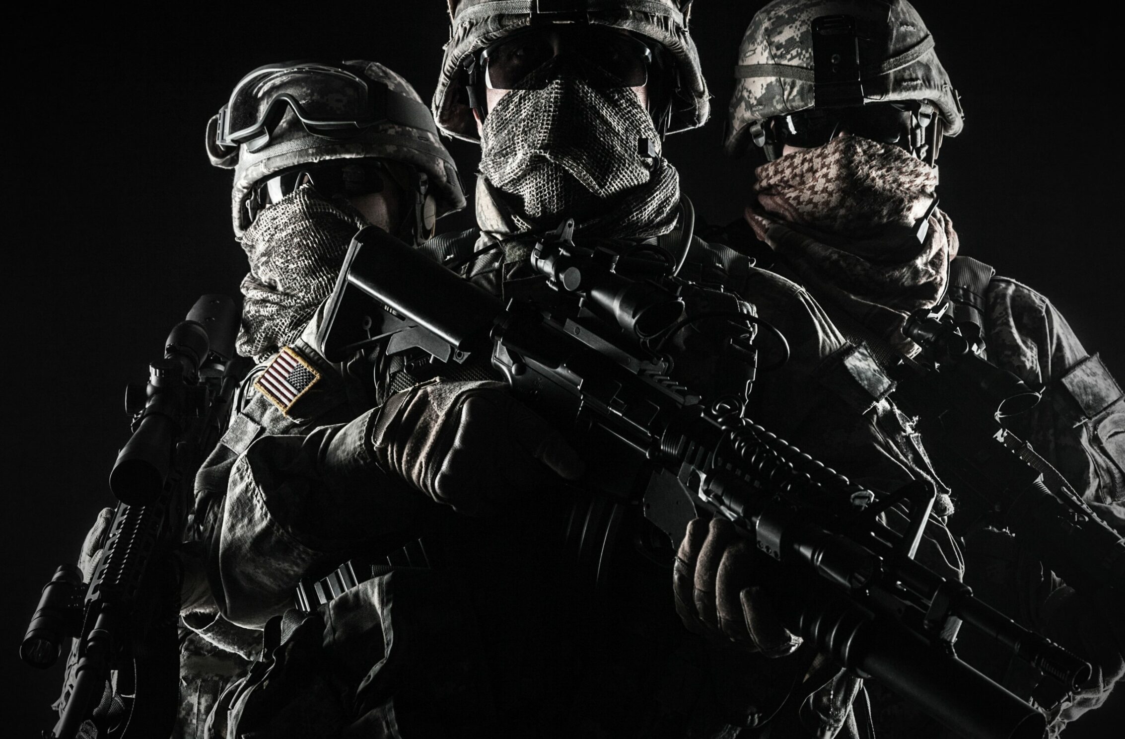 2266x1488 wallpaper Army Soldiers iPad Wallpaper 2266x1488 pixels resolution