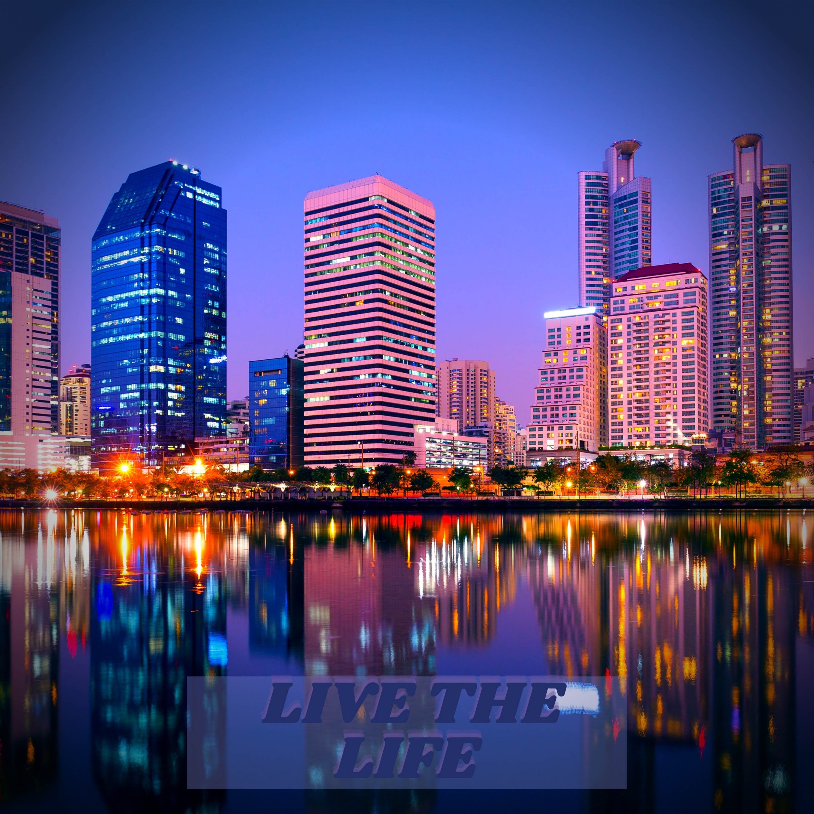 2732x2732 wallpapers 4k iPad Pro Bangkok City Skyscraper River Reflection iPad Wallpaper 2732x2732 pixels resolution