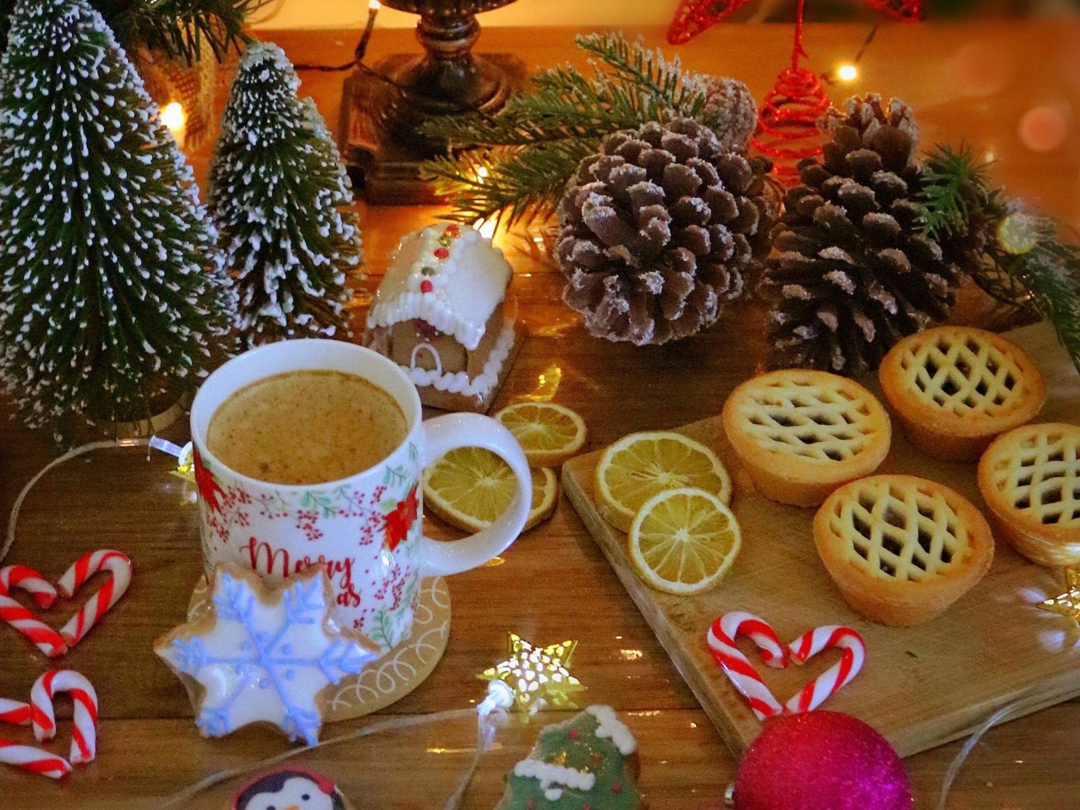 2160x1620 iPad wallpaper 4k Merry Christmas White Mug Pink Gold Baubles Candy Cane Hearts iPad Wallpaper 2160x1620 pixels resolution