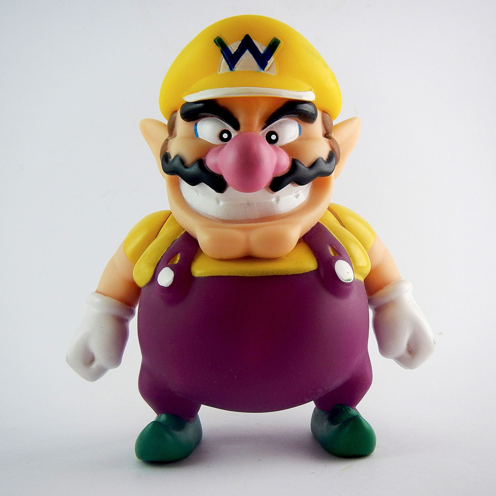 2048x2048 wallpapers iPad retina Nintendo Wario Mario Game iPad Wallpaper 2048x2048 pixels resolution