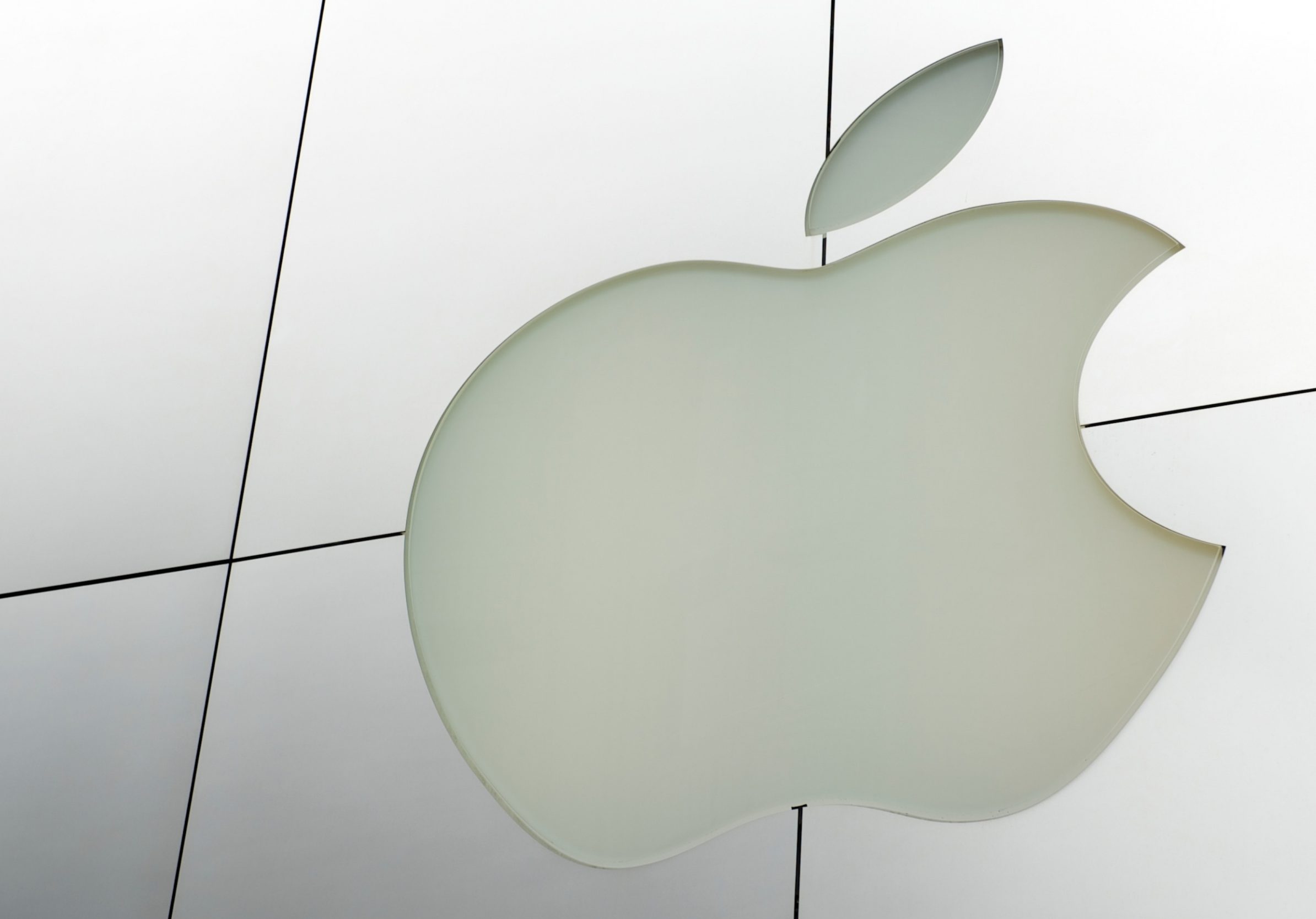 2388x1668 iPad Pro wallpapers Silver Apple Building iPad Wallpaper 2388x1668 pixels resolution