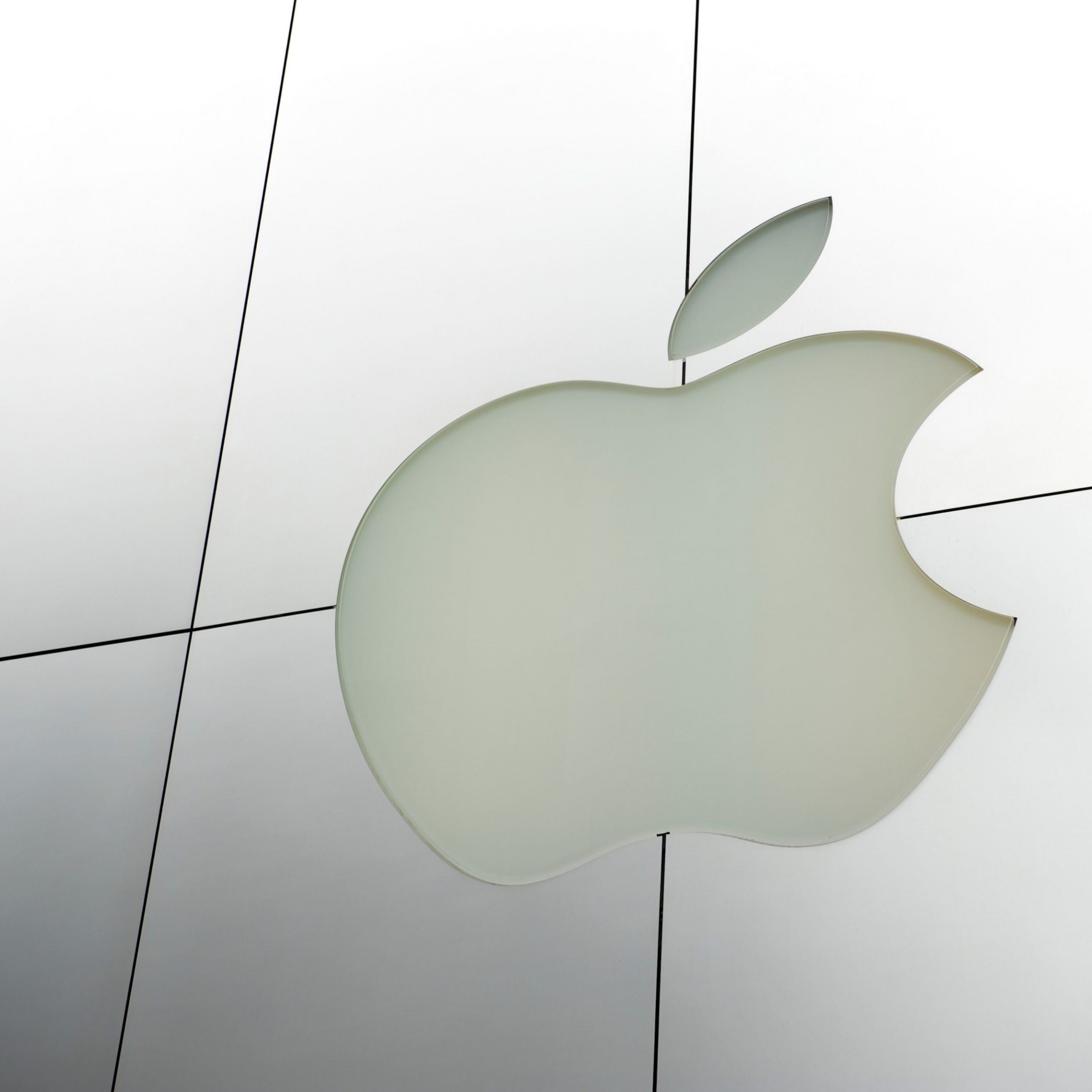 2524x2524 Parallax wallpaper 4k Silver Apple Building iPad Wallpaper 2524x2524 pixels resolution
