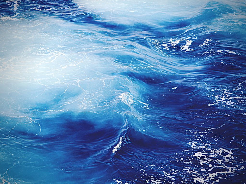 1024x768 wallpaper 4k Ocean Sea Water Wave Blue iPad Wallpaper 1024x768 pixels resolution