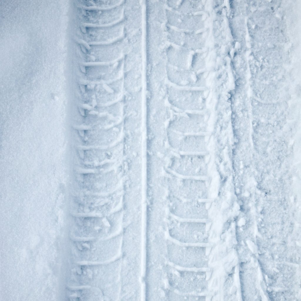 iPad Mini wallpapers Tyre Track Snow Winter iPad Wallpaper